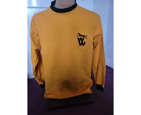 WOLVERHAMPTON WANDERERS VINTAGE REPLICA SHIRT
This is a original replica shirt purchased at the time and not a more modern Re