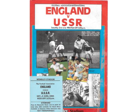 1984 ENGLAND V RUSIA PROGRAMME &amp; RARE STEWARDS TICKET
Ticket good condition, programme marked