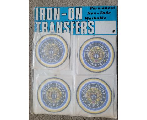 VINTAGE LEEDS UNITED IRON ON BADGES X APPROX 40
Still in original packaging, we estimate that this packet contains circa 40 b