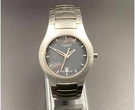         Summary:ETA quartz movement, L263.2, to a signed dark grey dial with applied baton markers, dagger hands and sweep ce