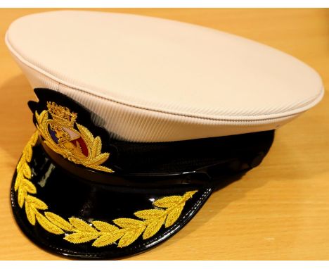 Modern issue Navy Officers cap, size 60. P&amp;P Group 2 (£18+VAT for the first lot and £3+VAT for subsequent lots) 