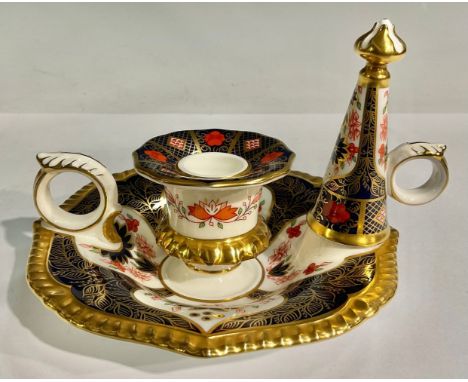 A Royal Crown Derby 1128 Old Imari pattern chamberstick and snuffer, first quality 