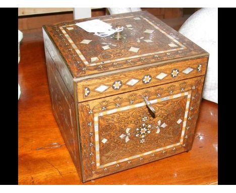 Decorative antique inlaid caddy - 15cm square 