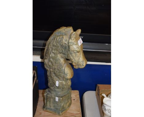 POTTERY MODEL OF A HORSE'S HEAD