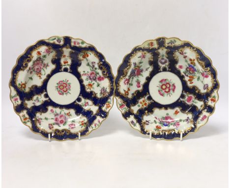 Two Worcester scale blue floral dishes, c.1770, 21cm in diameter