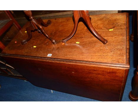 A VICTORIAN WALNUT GATE LEG TABLE