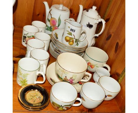 ROYAL WORCESTER 'EVESHAM' PART TEA/COFFEEWARES, (12) and other teawares and trinkets