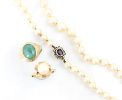 A selection of jewellery, including a string of cultured pearls with an untested sapphire and old cut diamond clasp, 1cm wide