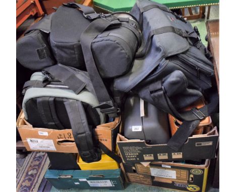 Cameras and Accessories - Pathescope Type H, others, Retinet, Kodak, etc.; projectors; lighting; spotting scope; large quanti