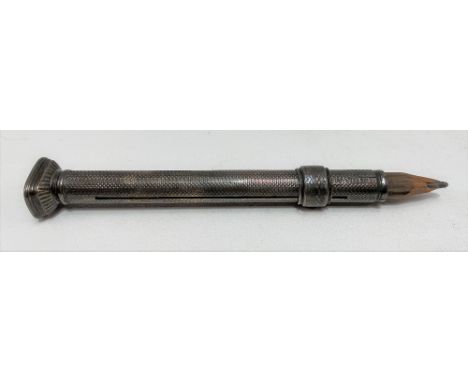 19th Century silver engine turned propelling pencil with bloodstone seal end, 10.75cm, hallmarked, possibly London 1824