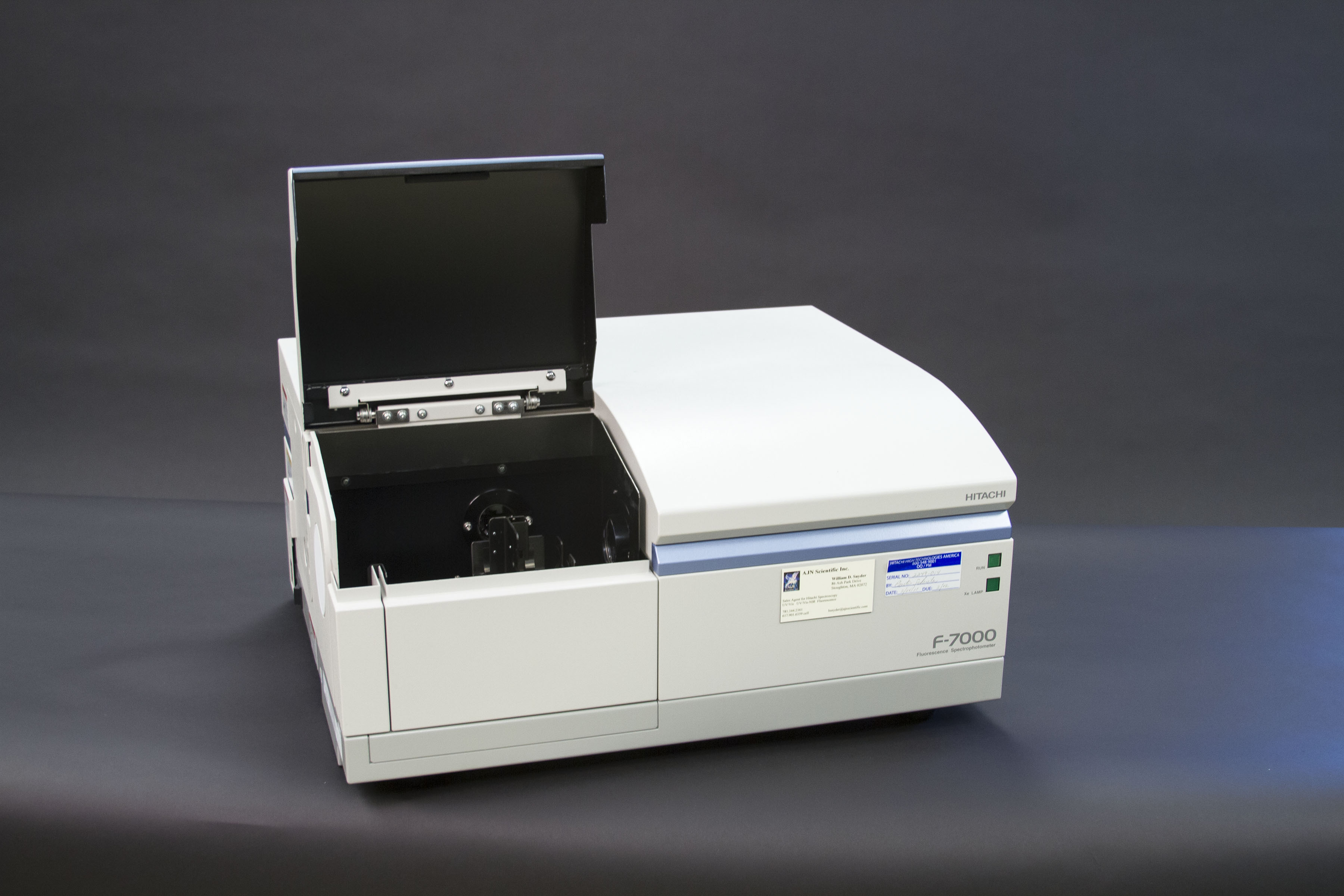 Hitachi F7000 Fluorescnece Spectrophotometer, (5 years old, used for 2