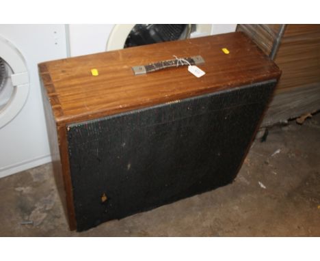 A VINTAGE BASS SPEAKER