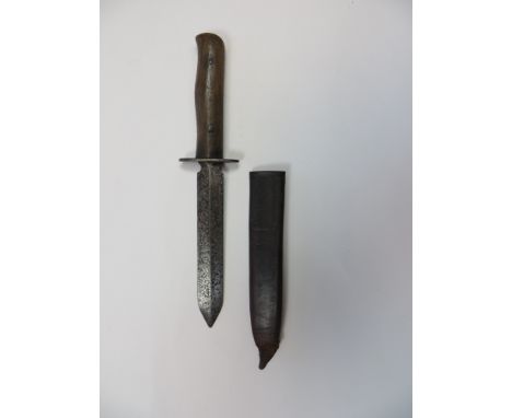 WW1 Period Continental Combat Knife  double edged blade with spear point. The blade narrowing at the forte. Oval steel guard.