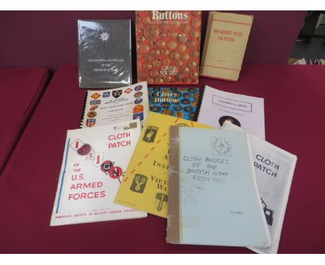 Selection of Badge and Button Orientated Books  including Shoulder Belt Plates and Buttons by Parkyn (1956) ... Buttons A Gui