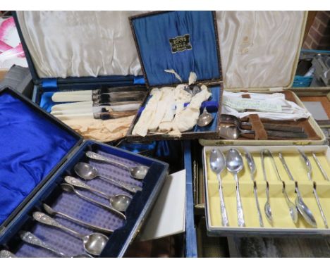 A TRAY OF MOSTLY BOXED SILVER PLATED FLATWARE