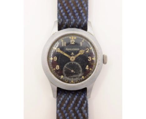 Gentleman's 1940's Jaeger-Le Coultre military issue wristwatch No. 2874464 WWW F16760 and arrow mark   Condition Report  Tick