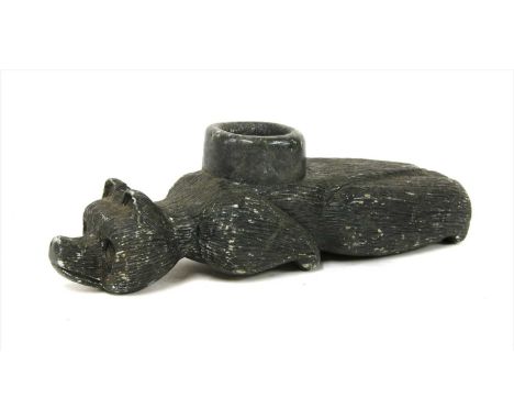 An American 'Mound Builders' steatite bear effigy pipe,Washington County, Tennessee,22cm long'Mound Builders' were prehistori