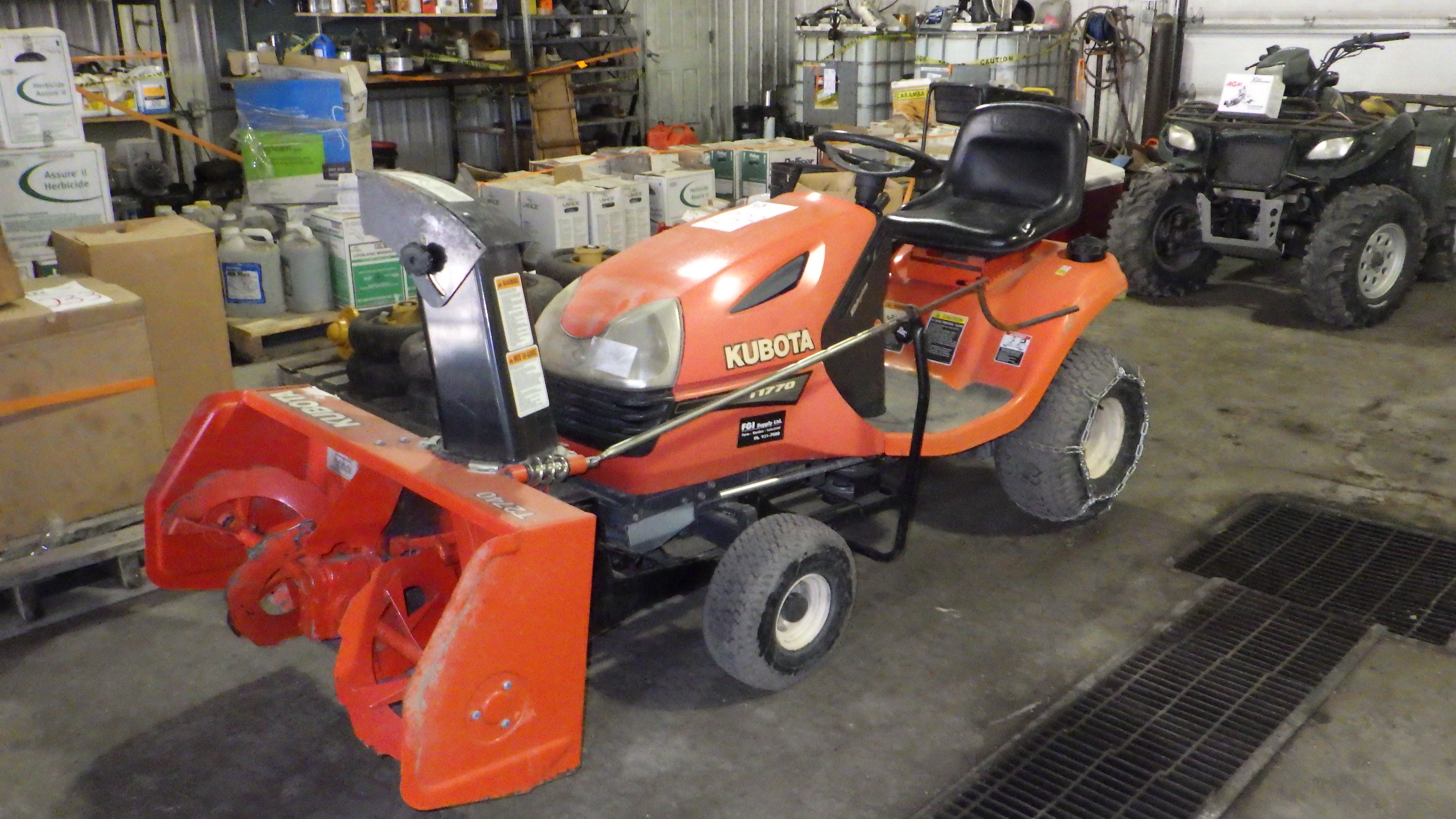 Kubota T1770 garden tractor with snow blower SN12701