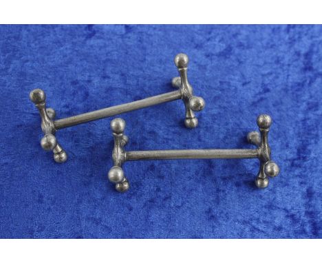 Pair of vintage hallmarked 1933 Birmingham sterling silver cutlery rests (45g)
