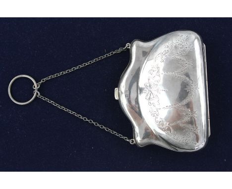 Vintage ladies hallmarked .925 sterling silver  purse with engraved bow design 124g