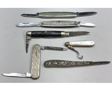 Collection of antique and vintage pocket knives some named and hallmarked shown in images  