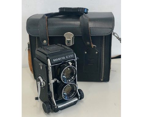 Vintage mamiya c330 camera with accessories bag 