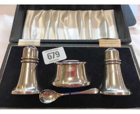 BOXED B'HAM SIL CONDIMENT SET WITH PEPPER, SALT &amp; MUSTARD WITH SPOON