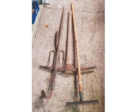 LONG HANDLED FUR RAKE, PICK AXE, FUR FORK WITH BROKEN HANDLE&amp; 1 OTHER
