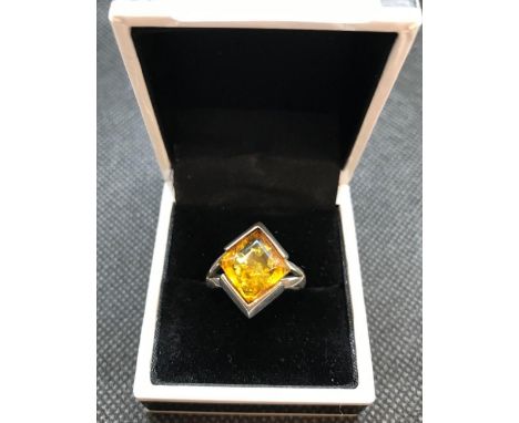 SIL BALTIC AMBER RING SIZE 'R' PLUS