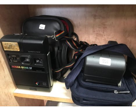 POLAROID 636 CLOSE UP CAMERA, KODAK EK160 EF INSTANT CAMERA BOTH WITH CASES