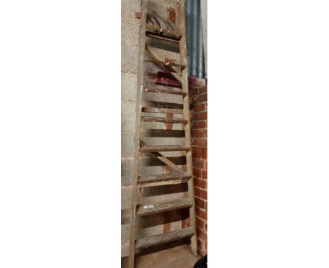 8 STEP WOODEN LADDER A/F AND SOLD AS DISPLAY PURPOSES ONLY