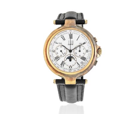 Alfred Dunhill. An 18K gold automatic triple calendar chronograph wristwatch with moon phaseReference: 10081 SQCDate: Circa 1