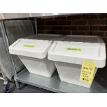 LOT: (3) Récipients Alimentaires