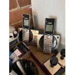 LOT: (2) Téléphones VTECH, + Acessoires de Bureau