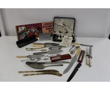 A job lot of vintage flat ware etc 