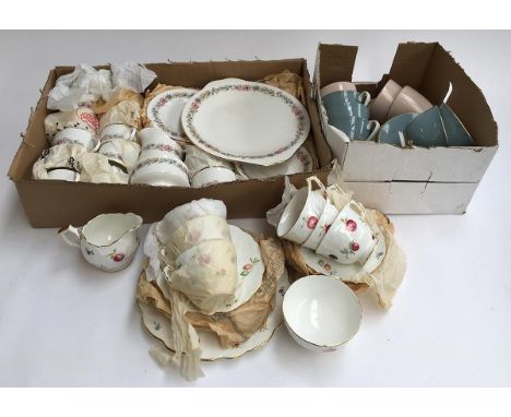 A mixed lot of teawares to include an Aynsley 'Florida' part tea service, Paragon 'Belinda' tea service, Royal Doulton 'Rose 