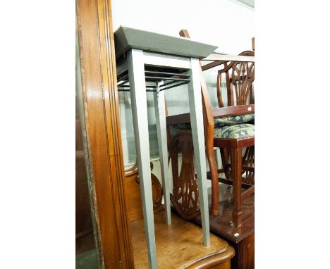 GREY FINISH WOODEN LAMP TABLE WITH INSET MARBLE TOP