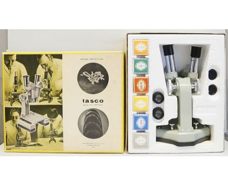 Microscope-Kit, Tasco. Binokular mit Objekten zum Mikroskopieren. In Originalverpackung. Japan, 50er/60er Jahre. H. ca. 19 cm