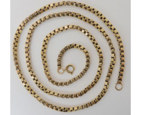 A 9ct gold heavy weight box chain, width of link approx 3mm, length of chain 65cm, weight 31.8gms Condition Report: 375 and t