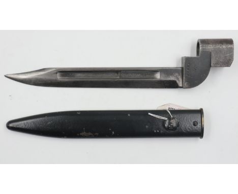 1940 Enfield No9 bayonet and scabbard. Not available for in-house P&amp;P 