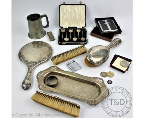 A set of six silver coffee bean knop tea spoons, a Ronson lighter, a Dunhill lighter, a Ronson 'Ten-a-case' a George IV ename