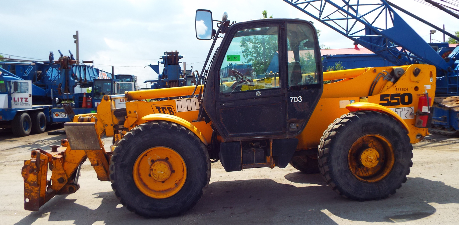 JCB (2001) 550 EXTENDABOOM FORKLIFT, 10,000 LB CAPACITY, 17.525