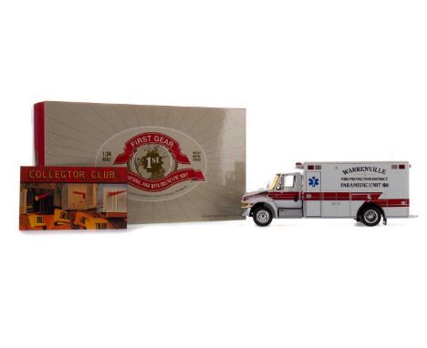 FIRST GEAR INTERNATIONAL 4400 WITH EMS/RESCUE BODY,boxed