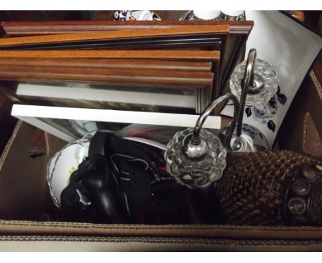Box to include a lamp and pictures 