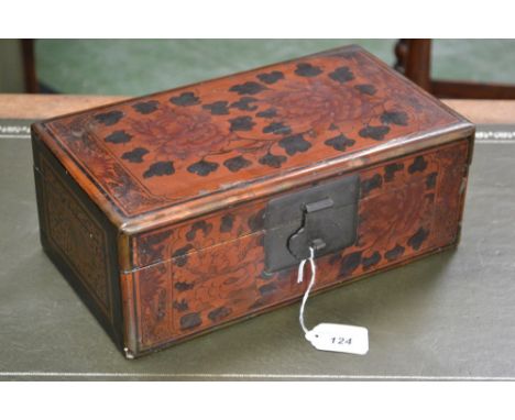 Chinese lacquer snuff bottle box with two interior fitted trays