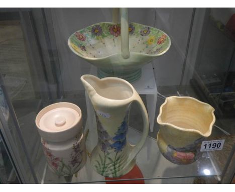 Four piece of Radford pottery.Jug has staining under the glaze.Other pieces in good condition.Postage £30 + Vat.