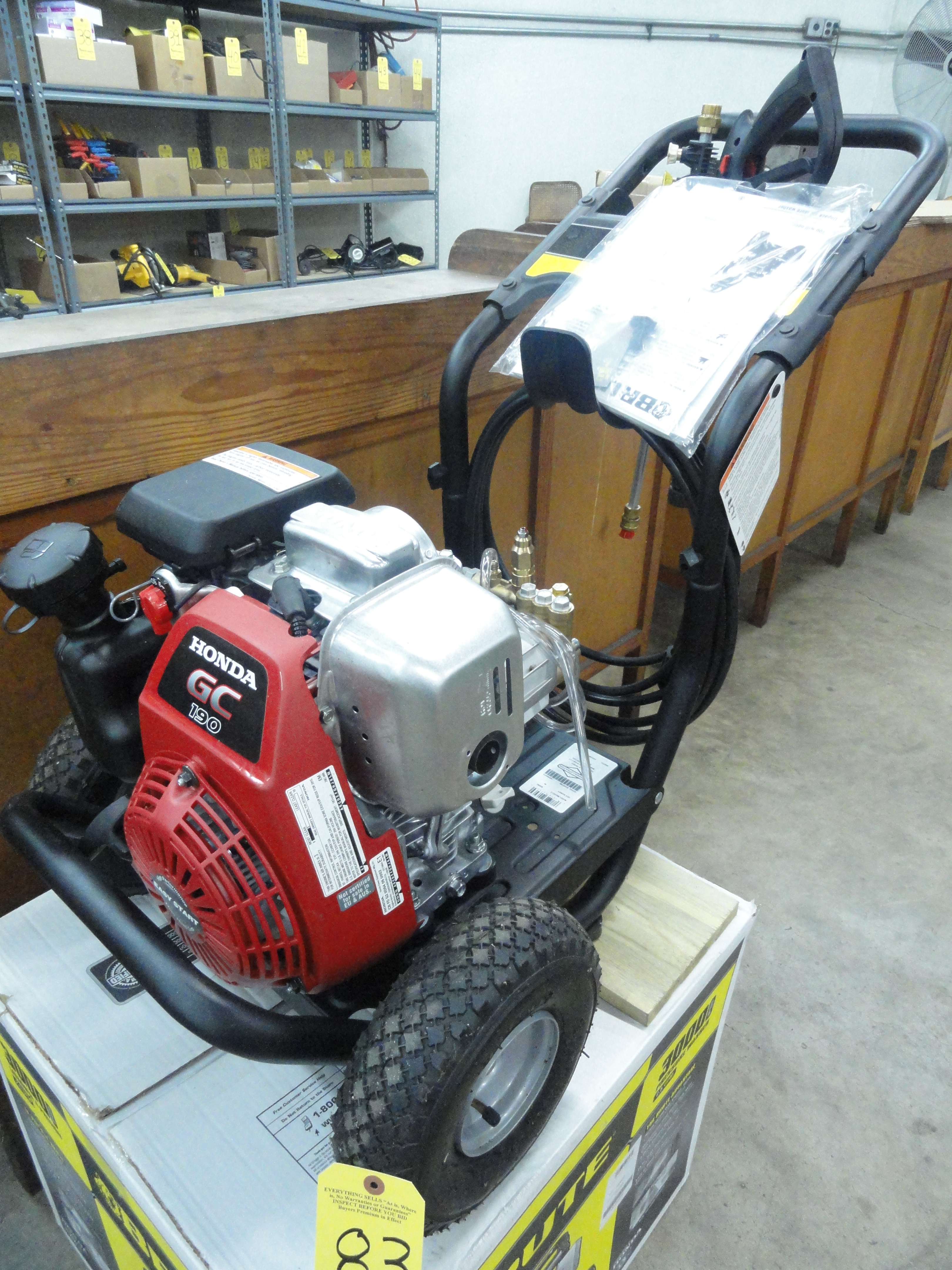 Brute 3,000 PSI Pressure Washer, Honda Engine, (2) Hoses