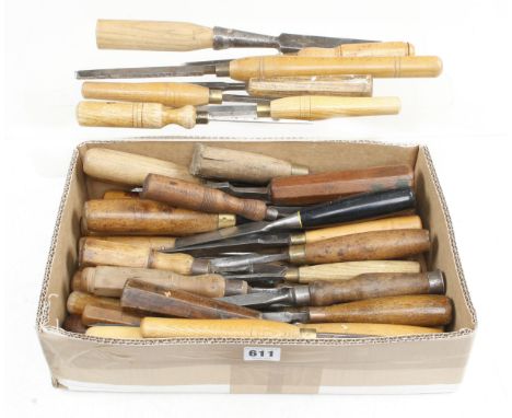 40 chisels, gouges and turning tools G+ 