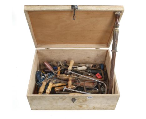 A box of tools G 