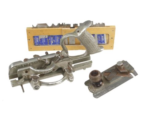 RECORD Nos 050 with set of cutters and a 2506 L &amp; R rebate plane G+ 